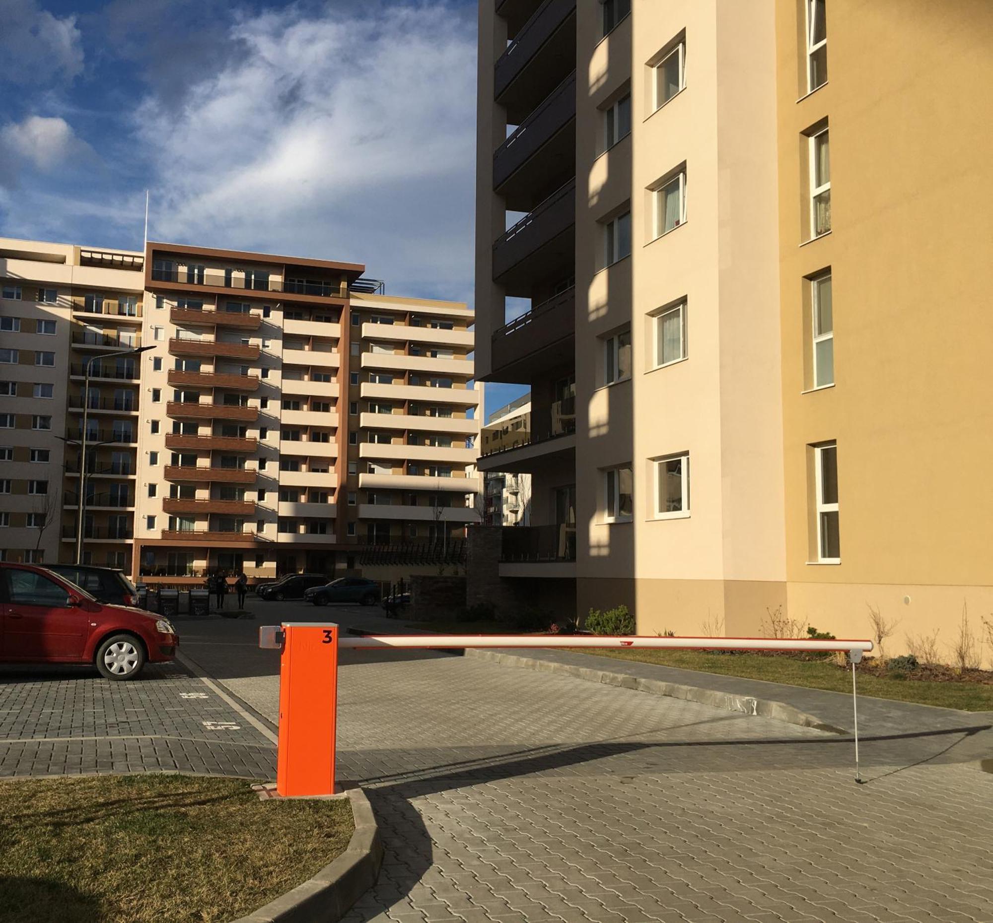 Elegantza Suites Брашов Экстерьер фото